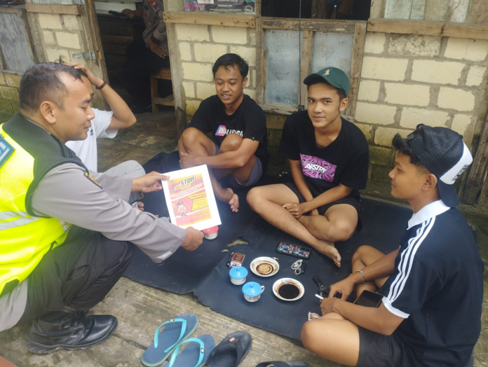 3AEFFC7C-DB98-4EA9-87C9-80A472EEAAA9