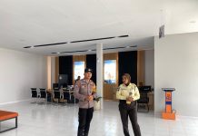 Patroli di Bank Anggota Polsek Senori Polres Tuban Polda Jatim Ingatkan Security Tingkatkan Kewaspadaan