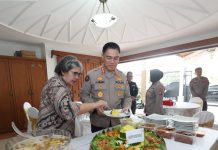 Hari Jadi ke-74 Humas Polri, Polda Jatim Anjangsana ke Purnawirawan