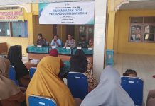 Petugas Polmas Desa Sidomukti Polsek Kenduruan Polres Tuban Hadisi Musdes Laporan Pertanggungjawaban Program Jatim Puspa Di Desa Sidomukti