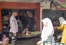 Antisipasi 3C dan Aksi Premanisme, Polisi Polsek Kenduruan Polres Tuban gelar patroli blusukan di pasar