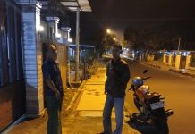 Kanit Reskrim Polsek Kenduruan Polres Tuban Gelar Patroli Kring Serse di Desa Sidomukti
