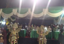 Kapolsek Kenduruan Polres Tuban Hadiri Pawai Akbar Al Muhibbin Night Carnival 2026 di Jatirogo