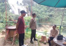 ANGGOTA POLSEK SINGGAHAN PATROLI DI WISATA AIR TERJUN NGLIRIP